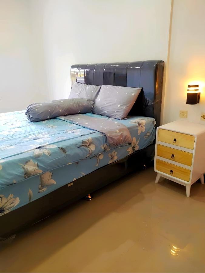 Homestay Omah Putih Bantul Buitenkant foto